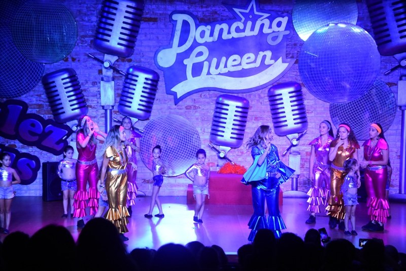 Dancing Queen un hommage a Abba by Kazadoo